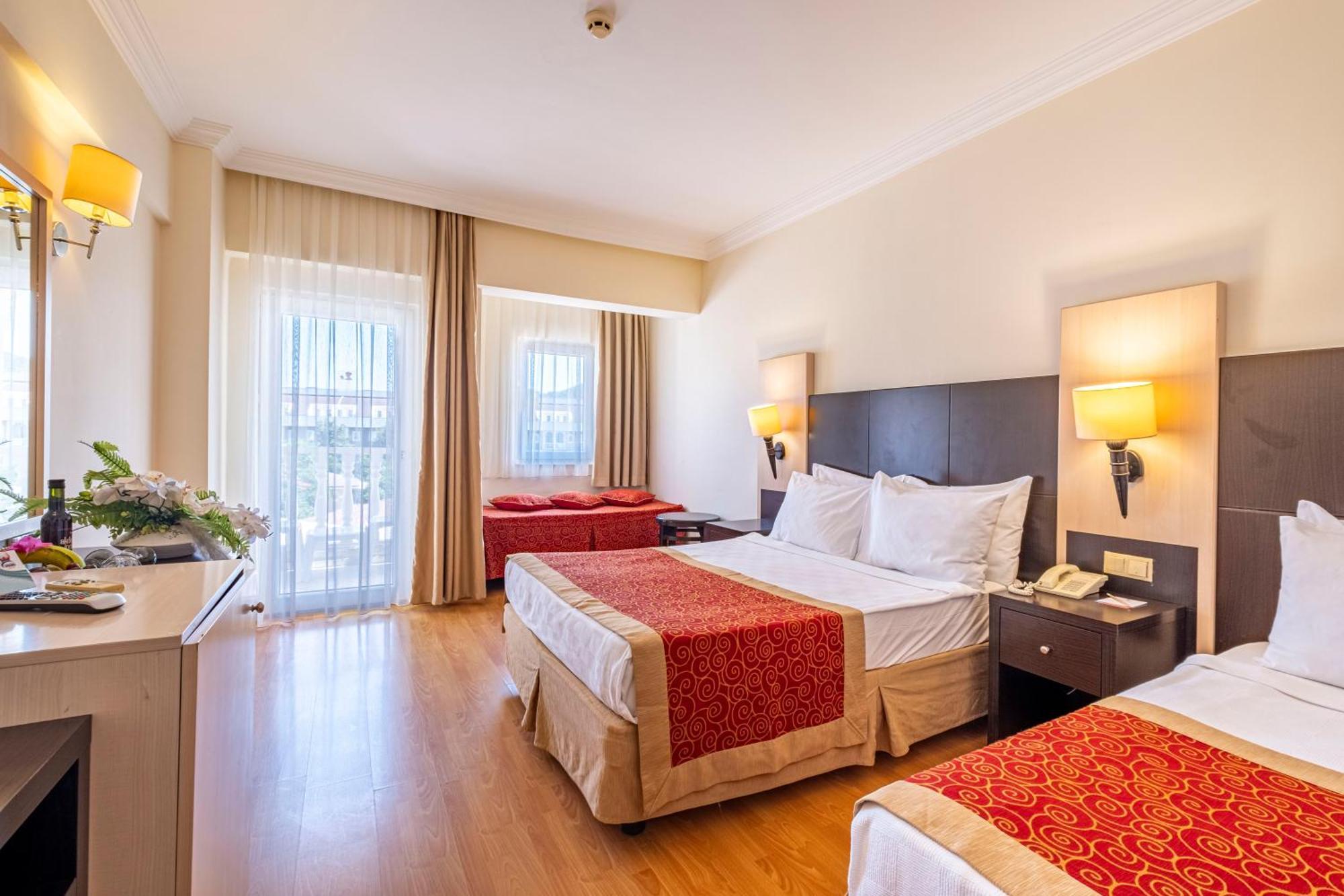 Viking Garden Hotel เกเมร์ ภายนอก รูปภาพ