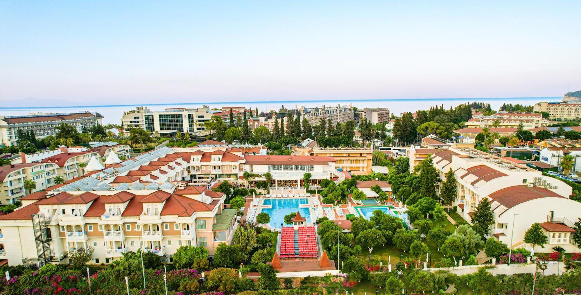Viking Garden Hotel เกเมร์ ภายนอก รูปภาพ
