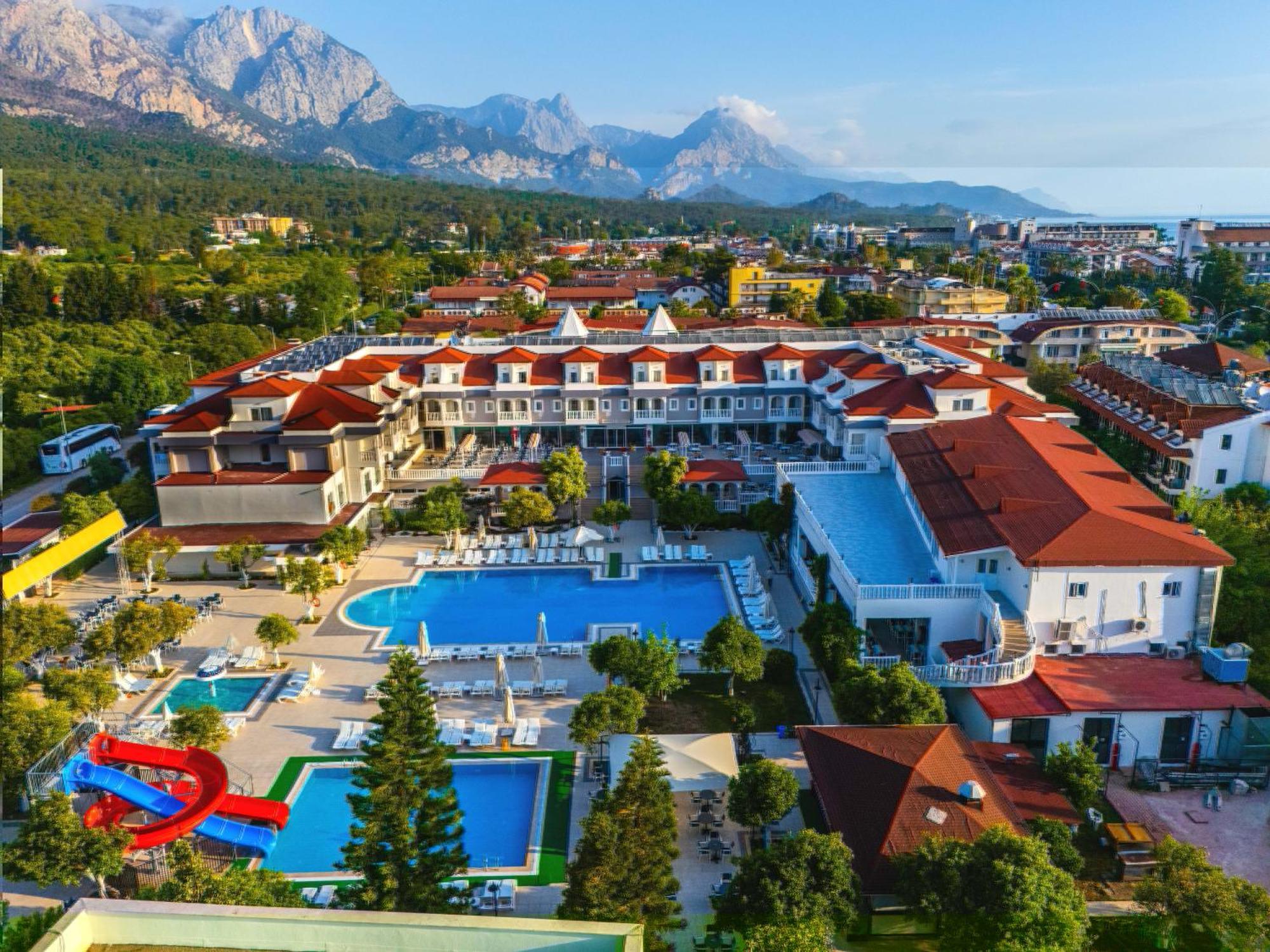 Viking Garden Hotel เกเมร์ ภายนอก รูปภาพ