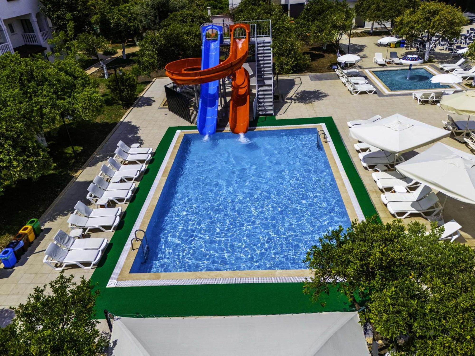Viking Garden Hotel เกเมร์ ภายนอก รูปภาพ