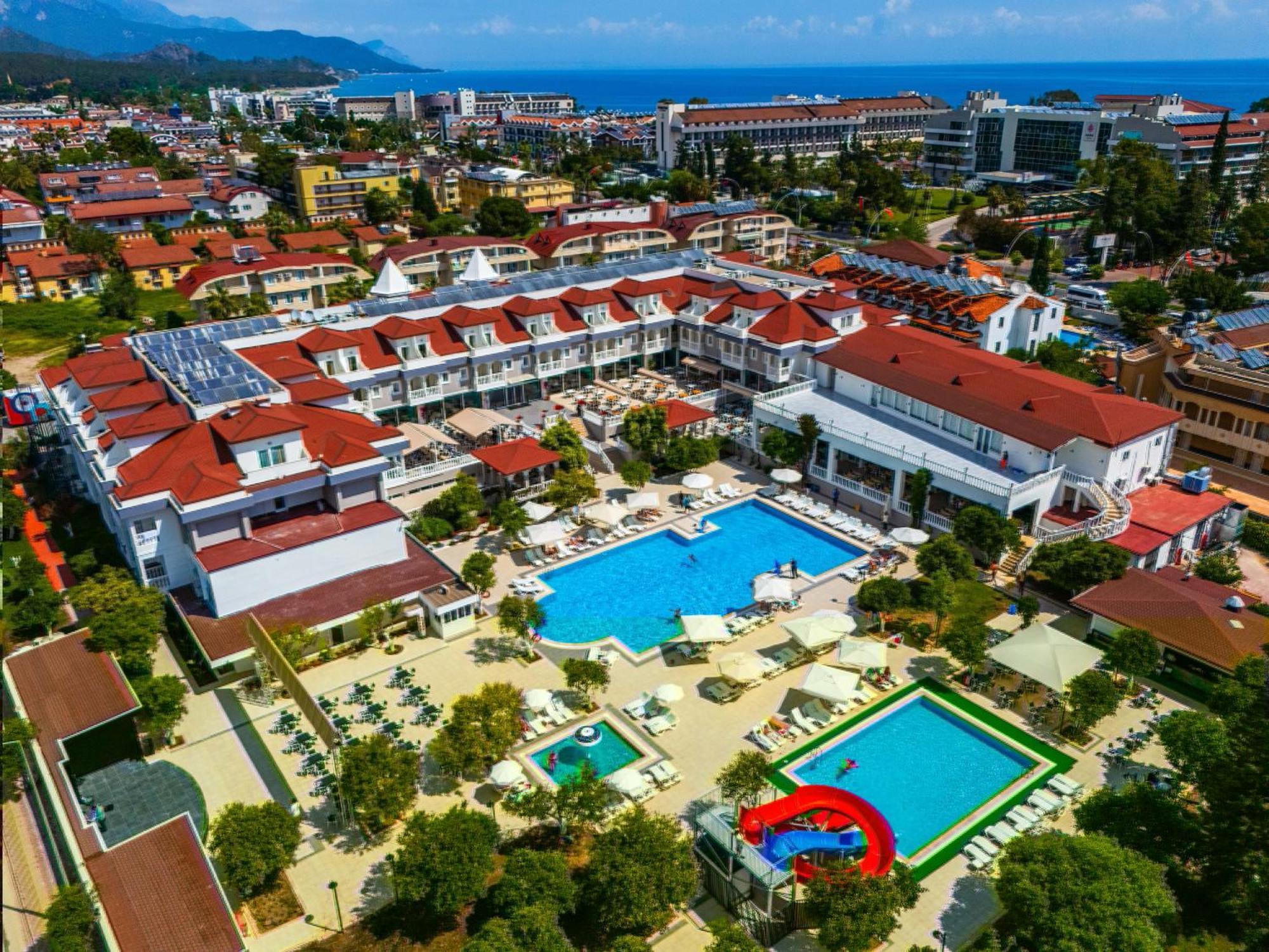 Viking Garden Hotel เกเมร์ ภายนอก รูปภาพ
